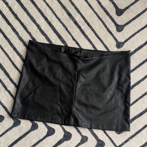 H&M Black Faux Leather Mini Skirt
